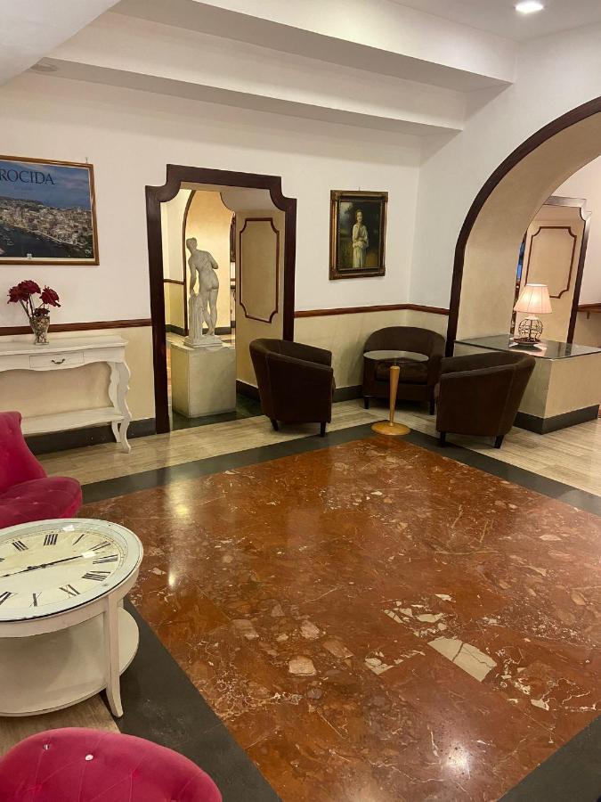 Hotel La Pace Napoli Bagian luar foto