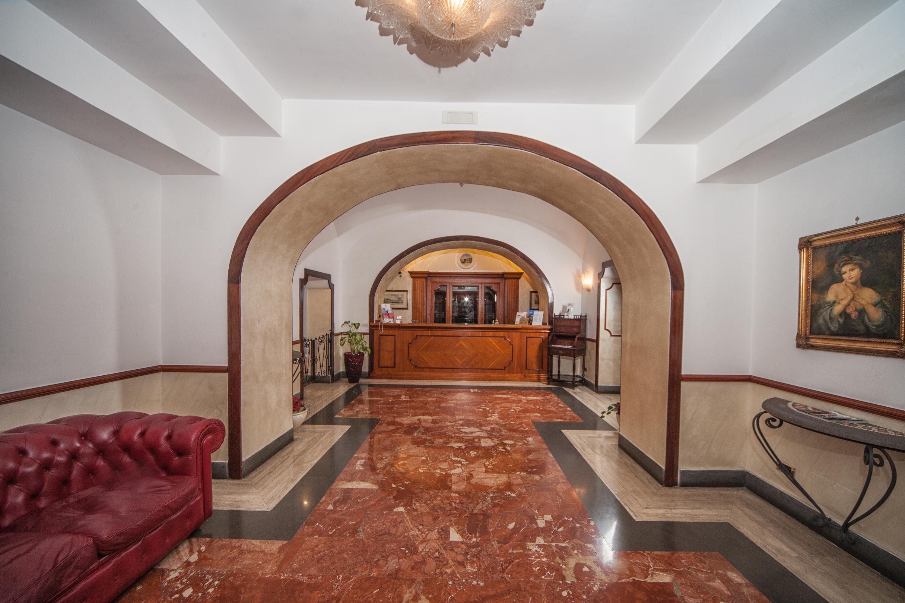 Hotel La Pace Napoli Bagian luar foto