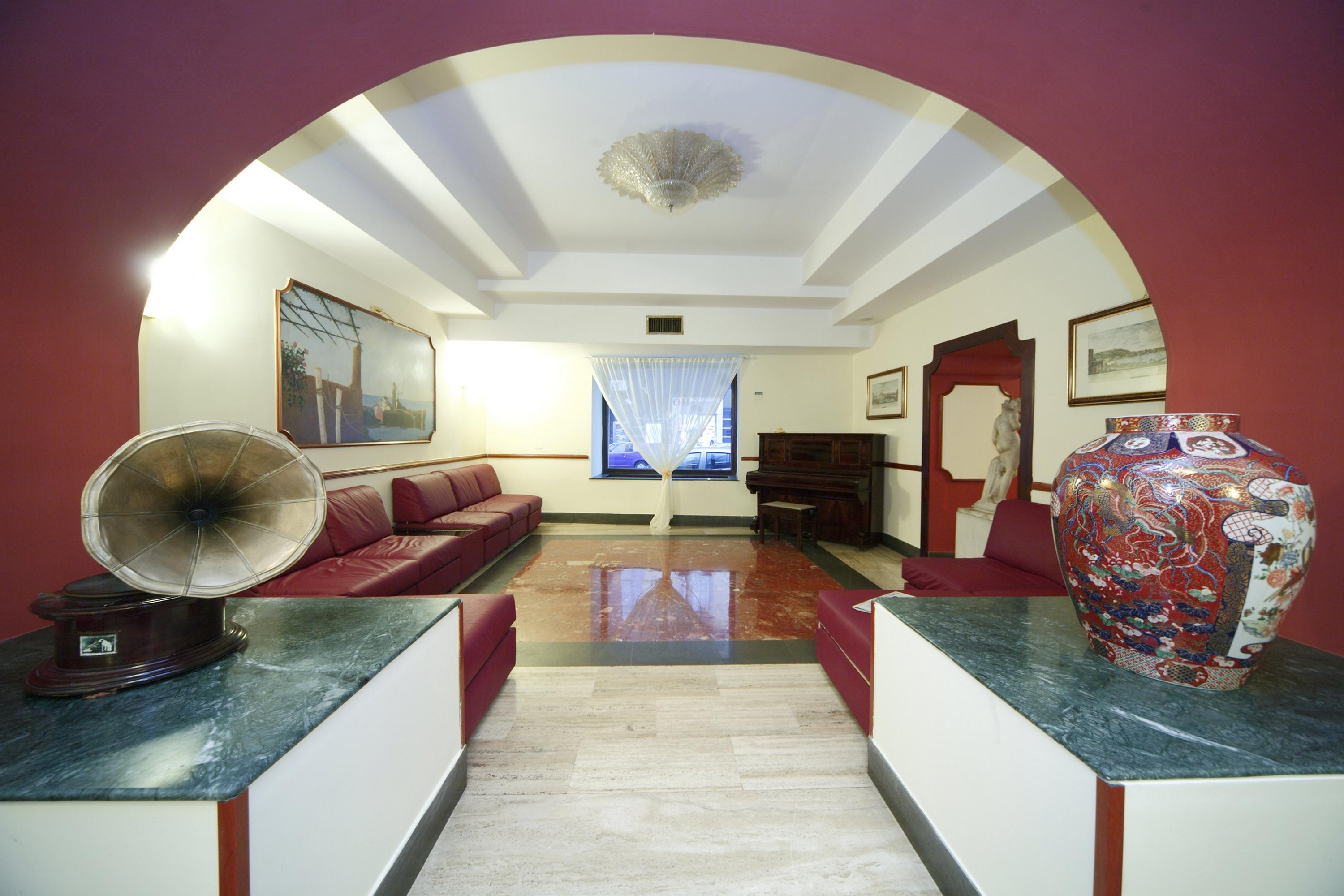 Hotel La Pace Napoli Bagian luar foto